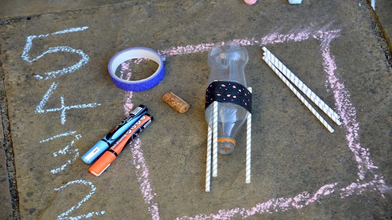 Film canister rocket, science experiment for children