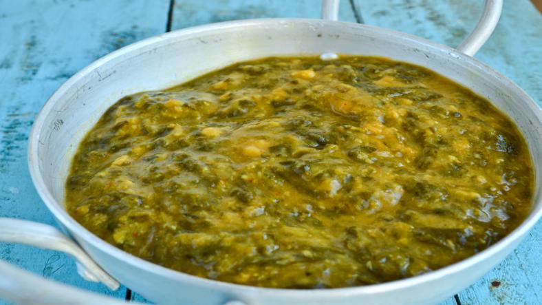 How to prepare Dal Palak