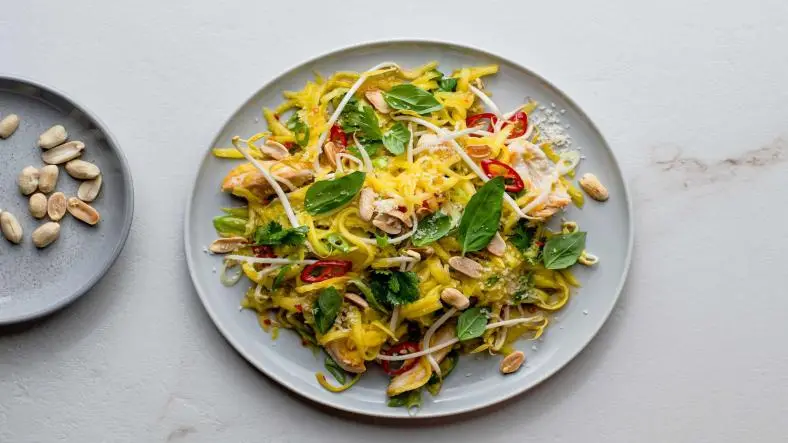 How to prepare Green Mango Salad