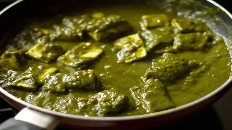How to prepare Palak Paneer at Home - Palak Paneer Recipe