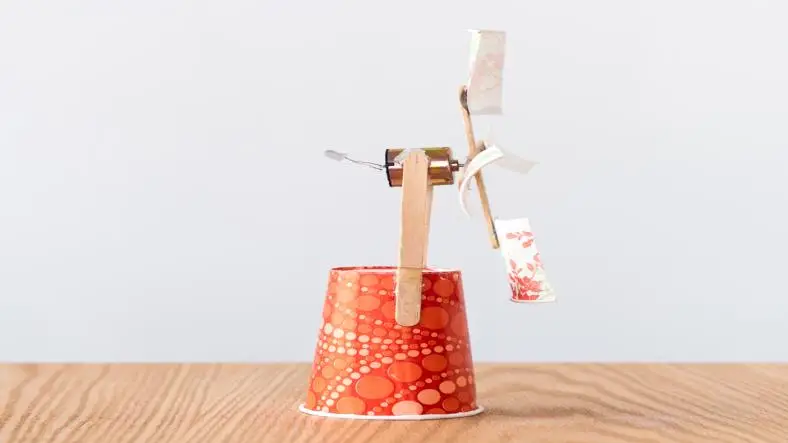 DIY Mini Wind Turbine: Science Experiment for Kids