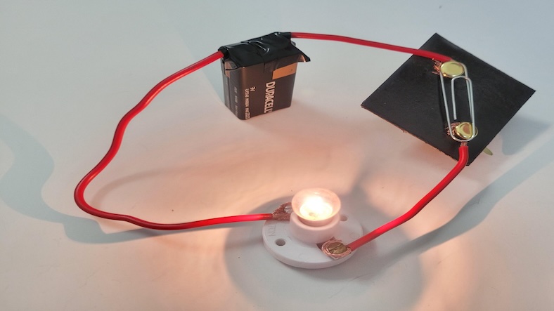 Simple Circuits, science experiment for children